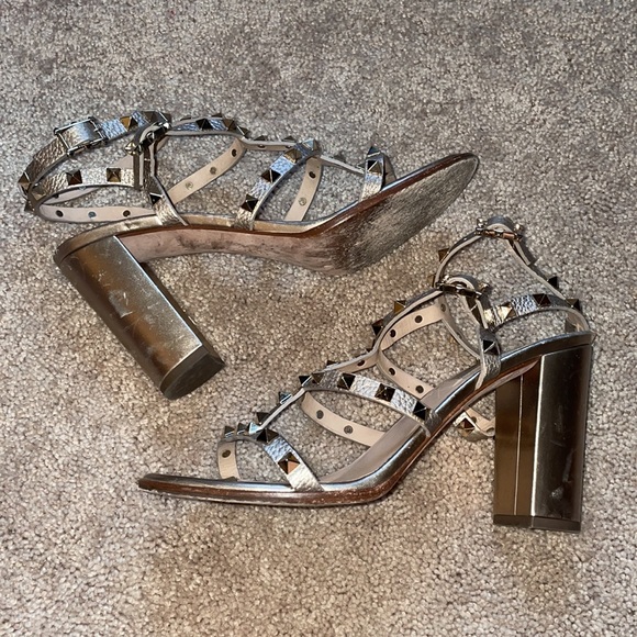 Valentino Rock-stud Caged Block Heel Sandals - Picture 4 of 13